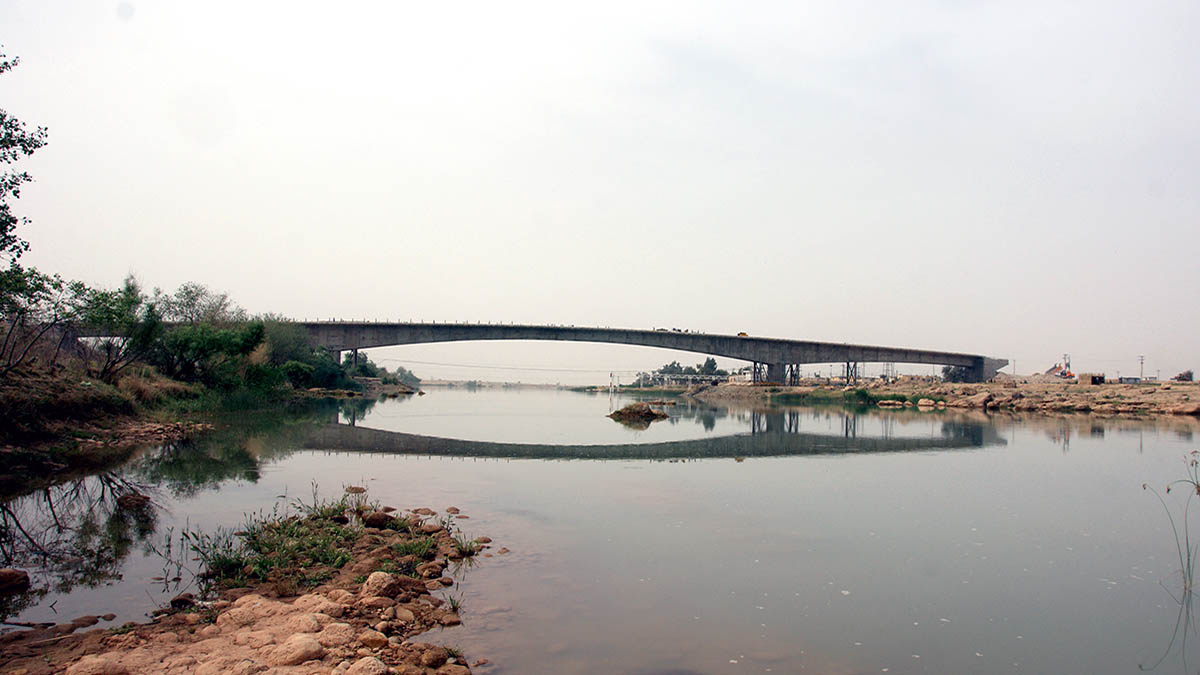 Gotvand (Gheysar Aminpour) Bridge