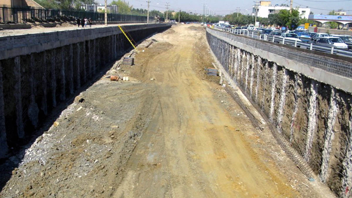 Pajuhesh Interchange